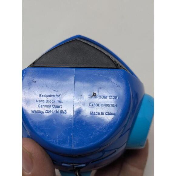 Capcom Mega Man Helmet Portable Speaker Collectible Loot Crate Exclusive - Picture 4 of 4